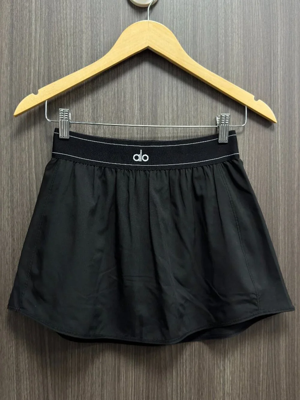 🌻Alo Yoga Match Point Tennis Skirt Black NWT🎼Sporty Chic Mini Skirt